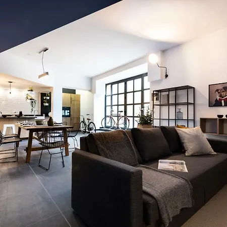 The Bike Garage Apartment Milan Exterior photo